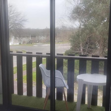 Studio Tout Confort Au Bord Du Lac D'Estey Appartement Dax Buitenkant foto